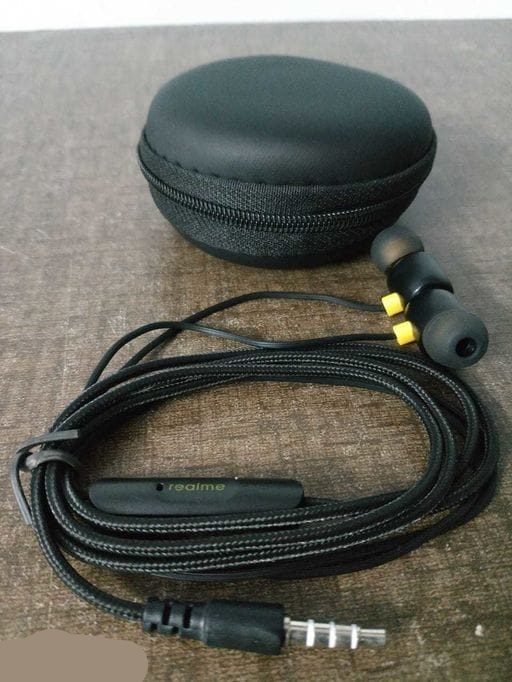 latest Wired Headphones & Earphones